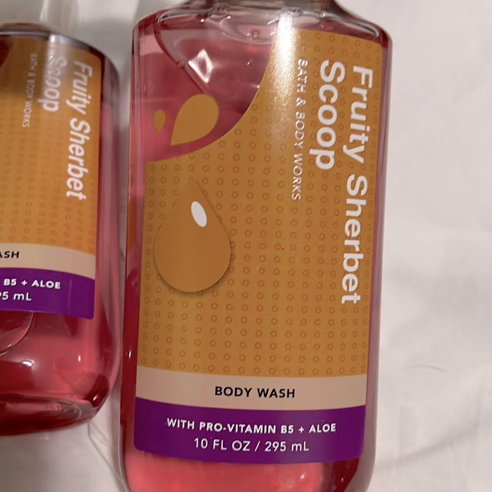 NEW- Bath & Body Works - Fruity Sherbet Scoop Body Wash - Picture 2 of 3